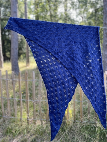 LEAF SHAWL af Inga Walløe